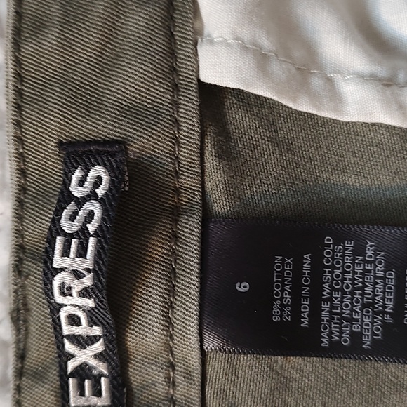 Express shorts - Picture 2 of 5
